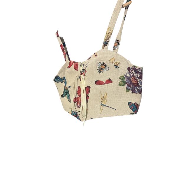 CIDER Butterfly Tapestry Lace-Up Corset Crop Top
M - Picture 2 of 4